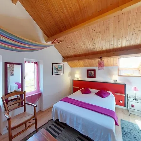 4* Vue Piscine *