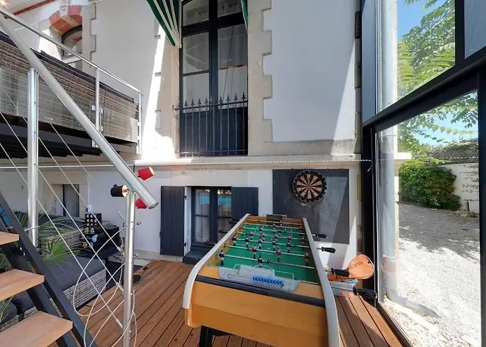 4* Vue Piscine 别墅