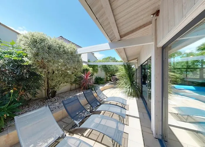 别墅 4* Vue Piscine 帕克斯港